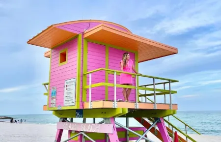 FLiXBed The Latinx - MIA Airport Отели рядом с достопримечательностью «Портмайами»