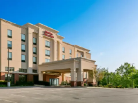 Hampton Inn & Suites Baltimore/Woodlawn Hotels in Baltimore County