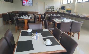 Tropical Praia Hotel