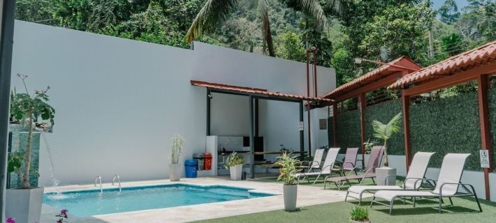 Apartamentos Ganesha Jacó Hotéis em Jaco
