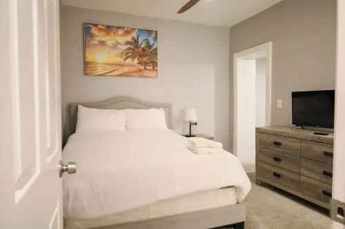 Gorgeous 4BDR in Chicago / 15mins from DWTN Brand New!