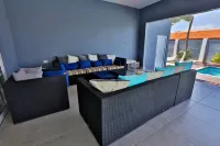 46 Sec to Beach Pool Side Massage Priv Chef Utv