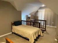 Beautiful wooded home. Close to Sardis Lake, Batesville, Oxford, and Southaven Hotels in Panola County