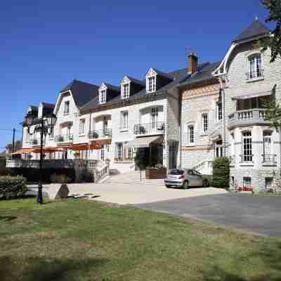 Logis Hôtel Le Parc Hotel Exterior