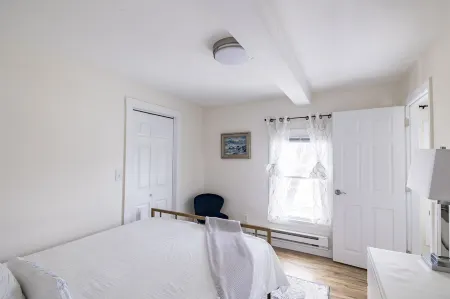 Harborside Oasis ★ Harbor View ★ Heart of Downtown