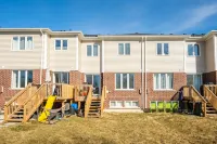 New 3Br Townhouse, Minutes to Niagara Falls and Brock University by Globalstay Hotels in Niagara Regional Municipality