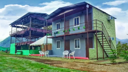 Antrix Resorts & Retreat Отели рядом с достопримечательностью «Eden Rock River Resort»