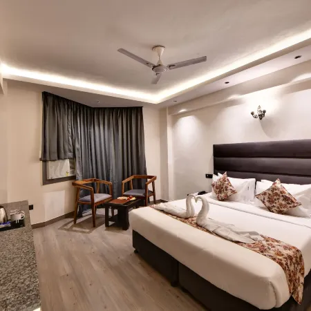 Click Sunburry Hotel Katra