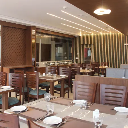 Pride Biznotel Canopus, Digha