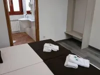 Albergue Miraiso Hotels in Arzua