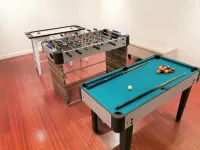 Comfy 4 Bedroms Corner House Hotels in Miranda