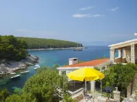 House B - 45m From the Sea Hotels in Vela Luka