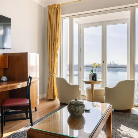 Hotel Louis C. Jacob