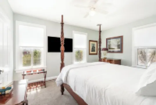 Historic 4-bedroom house in Gettysburg with AC, WiFi, walk to sites