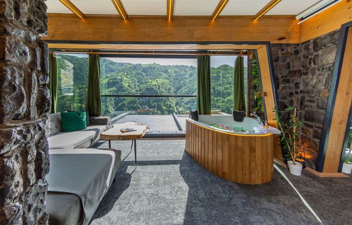 Pavri Suit Bungalov