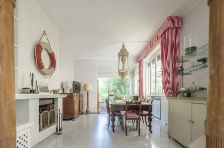 Luxury Villa with Swimming pool at 700 meters from the sea