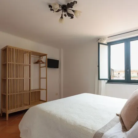 Flowers Apartments & Rooms