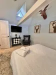 Beach Modern Living Completely Remodeled Townhome Hotels near Outlets Delaware
