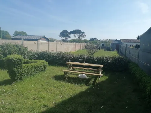 Traditional house 300 metres from the beach