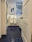 Scituate Harbor Escape! Hotels near The Root