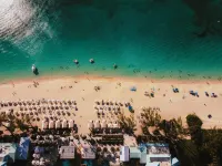 Cayman Imperial Suite-Close to Beaches, Restaurants, Bus-stops & Stores