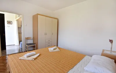 Apartment for couples near the sea Umag Hotels in 