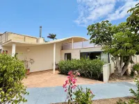 Villa with private pool, glas fibre internet, close to ocean, protected patio