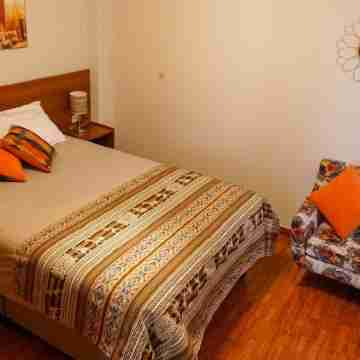 Histórico: 1-Bedroom Apartment in San Blas Market Area. Independent Living Room! Rooms