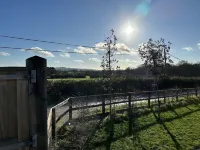 Stunning 2 Bed High Spec Country Cottage - v quiet
