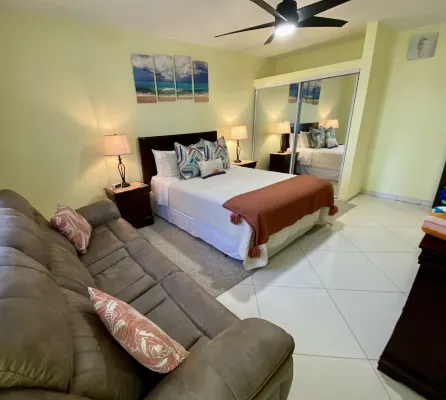 Sunset Hideaway-1 bedroom, 5 minutes from Cruz Bay