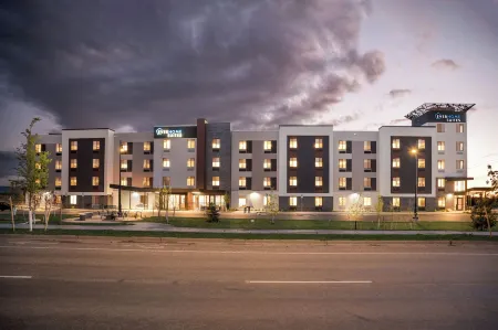 Everhome Suites Rochester Greece Отели в г. Грис