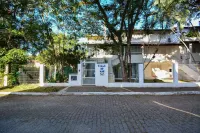 Apê a 150m da praia de Canasvieiras