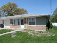 1950's Retro Ranch. Conveniently located off Highway 281 Отели рядом с достопримечательностью «Суперцентр Уолмарт»