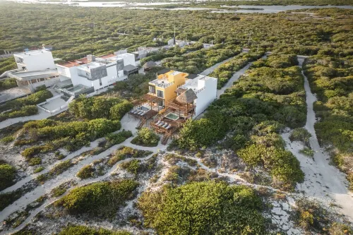 Beachfront Casa Chuburná Dunas Hôtels à : Chuburná
