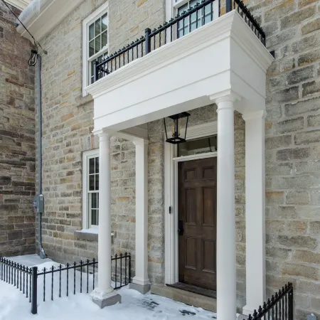 Restored stonehouse in the heart of Perth.