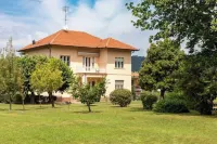 Maison Cècile Apartment in villa. Host Marianne