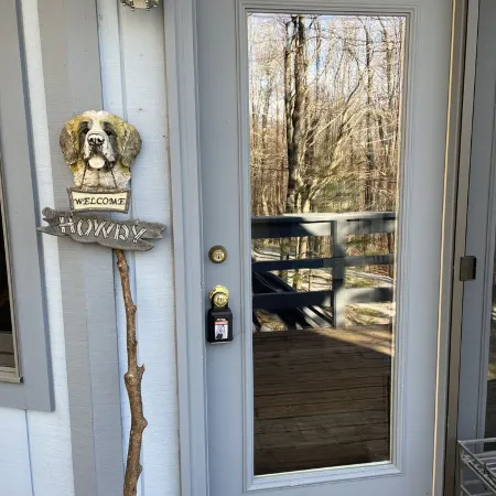 Unique Round House on Beech Mtn -Ski, Hike, Golf, Fish-Near Wineries & Parkway