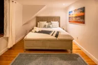 6BR King Bed, Pool with Huge Yard