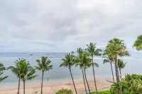 Romantic Oceanfront Condo at Lahaina Shores with Sweeping Ocean Views