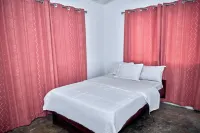 The Arden’s le Chalet: Charming 4-Bed Chalet for Families & Groups to Reconnect Hotels in Big Ada