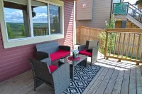 A place full of character and charm-Gateway to Canadian Rockies Hotels in Cochrane