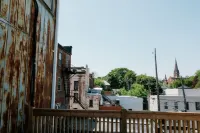 Historic Downtown Apt w/Rooftop Patio