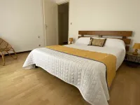 Large T3 loggia in house 500m from the beach