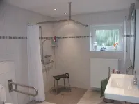 Disabled-friendly apartment with garden, terrace, e-car charging facility Hotels in Losheim