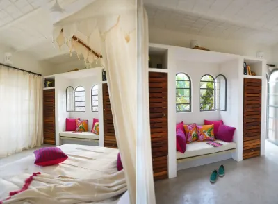 Designer home, Heated pool, great Ocean views close to beach and town center