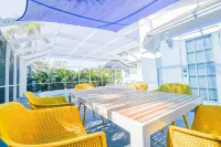 The Hampton • Private Pool • 5 Min to 5th Ave • 10 Min to Beach • Sleeps 16
