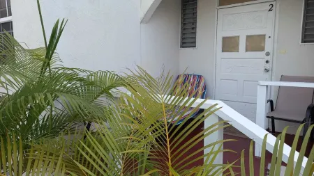 Holiday accommodation 1 minute walk to west coast beach!