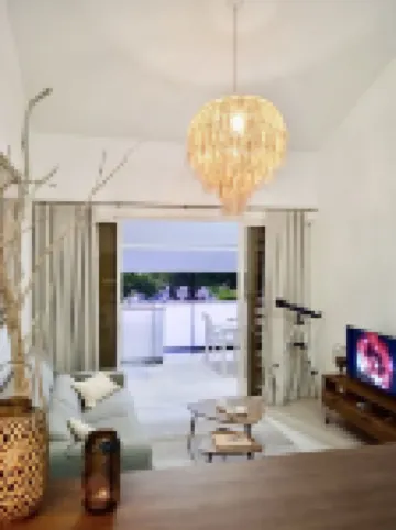 Independent 1BR Apartment, 5 min walk to the beach, restaurants and shops Hotels in Punaauia