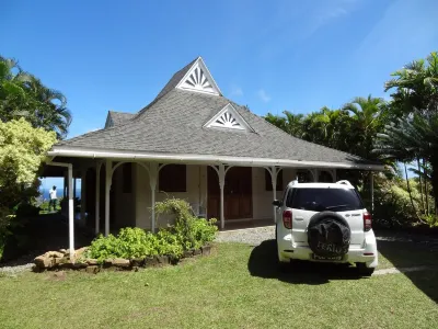 Beautiful, secluded, open plan cottage with spectacular sea views Các khách sạn ở 