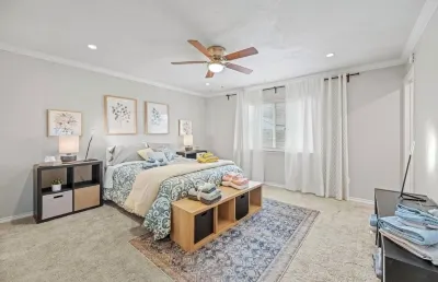 PRIME LOCATION ALERT! 3 Bed 2Ba Luxury Home Hotels near Pier 1 Imports